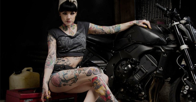 潮流女性的性感诱惑