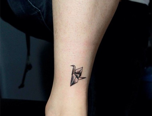 唯美千纸鹤纹身