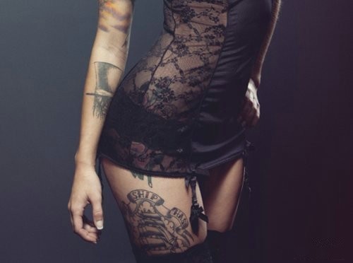 性感美眉的大腿诱惑