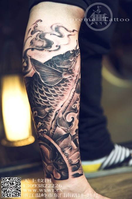 个性小腿鲤鱼纹身