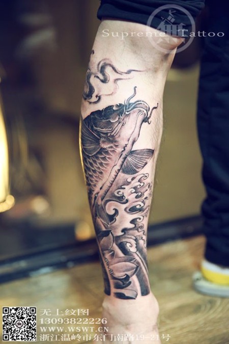 个性小腿鲤鱼纹身