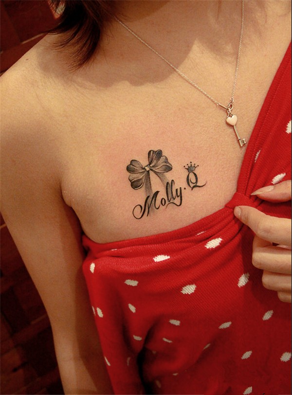 女生胸部简单小清新纹身