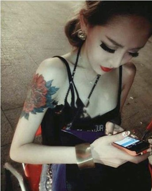 时尚美女性感写真