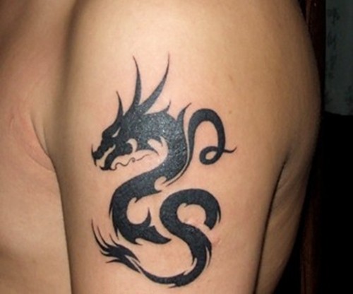 经典时尚的图腾纹身