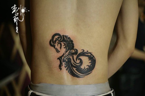 魔羯座图腾纹身