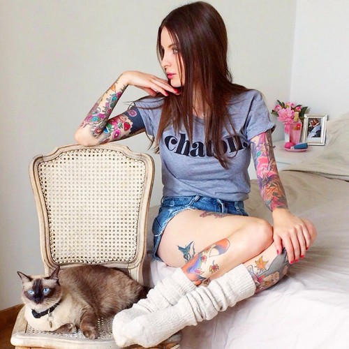 性感女孩的时尚纹身