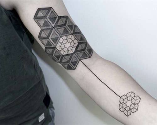 时尚几何图形纹身