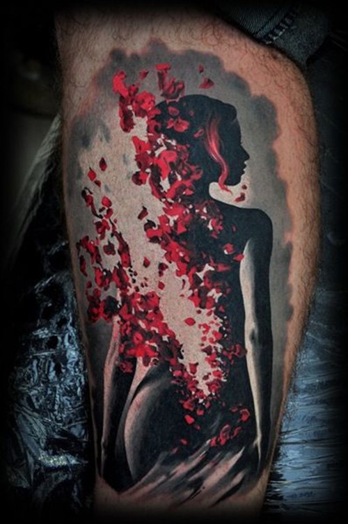 大腿上的3d逼真纹身