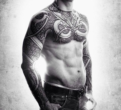 时尚图腾半甲纹身