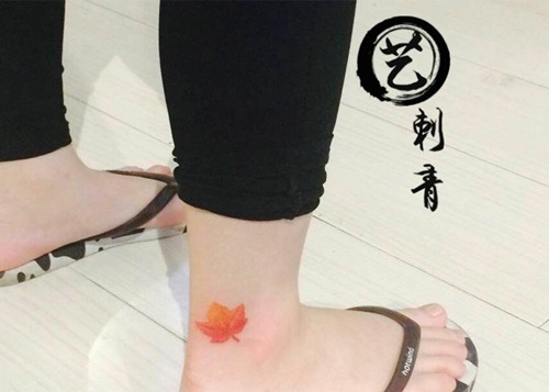 适合女生的脚踝纹身 沈阳纹身