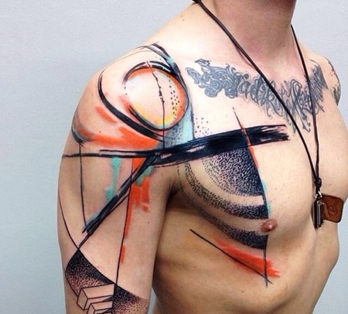 男女性胸部个性纹身