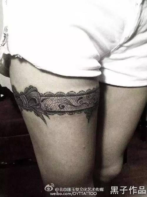 情侣纹身 半甲纹身 班诺纹身