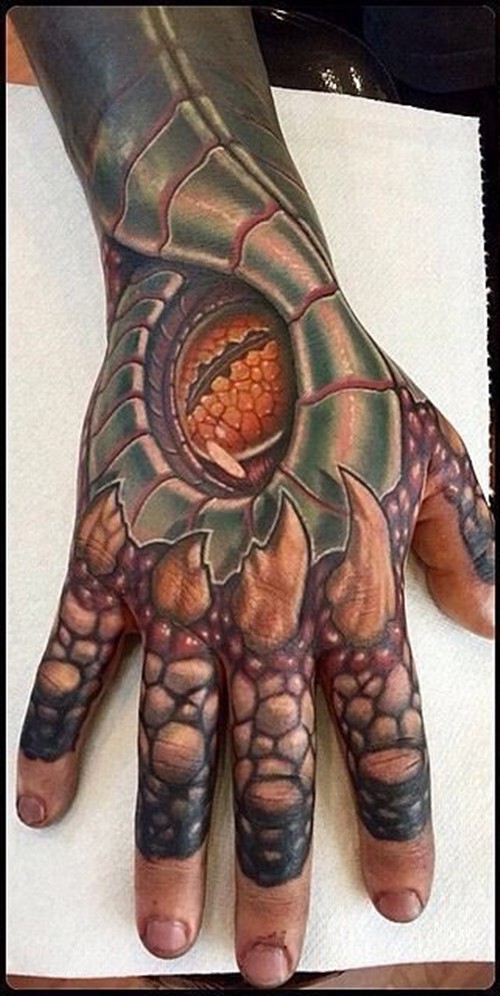 大胆时尚的创意手背纹身