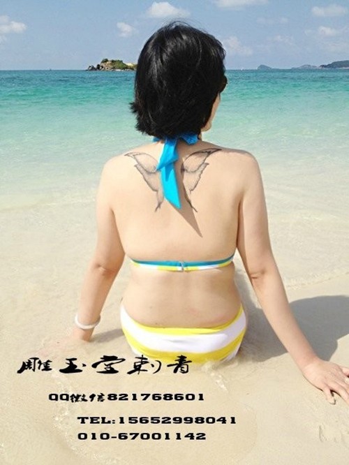 性感的后背纹身 锁骨纹身 腰部纹身