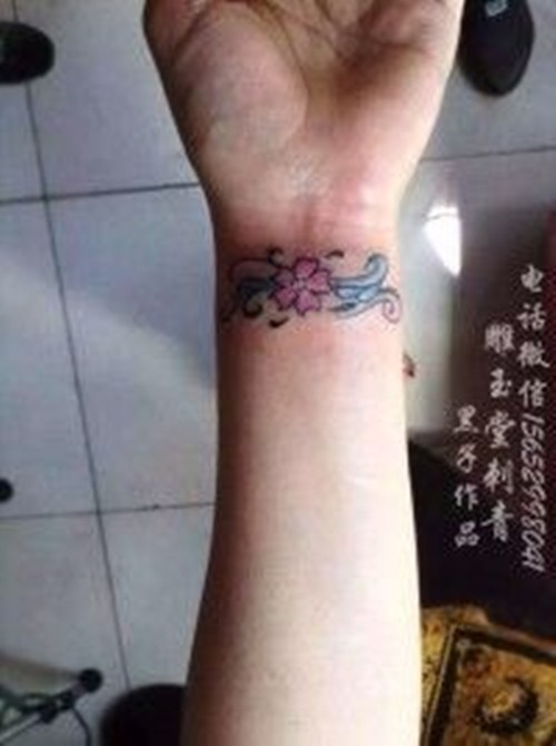 手臂纹身 蝴蝶结纹身 锁骨性感纹身