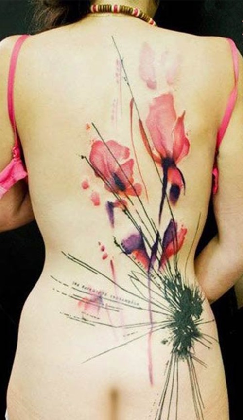 盛开在背部的唯美水墨画