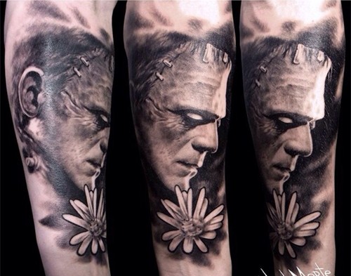 手臂肖像经典纹身