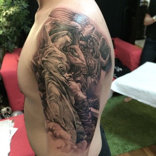 新加坡纹身师elvin yong肩部半甲纹身