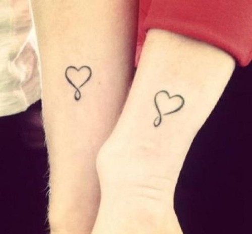 用纹身来挥霍的青春