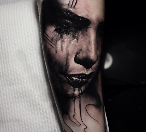恐怖的人物画像纹身