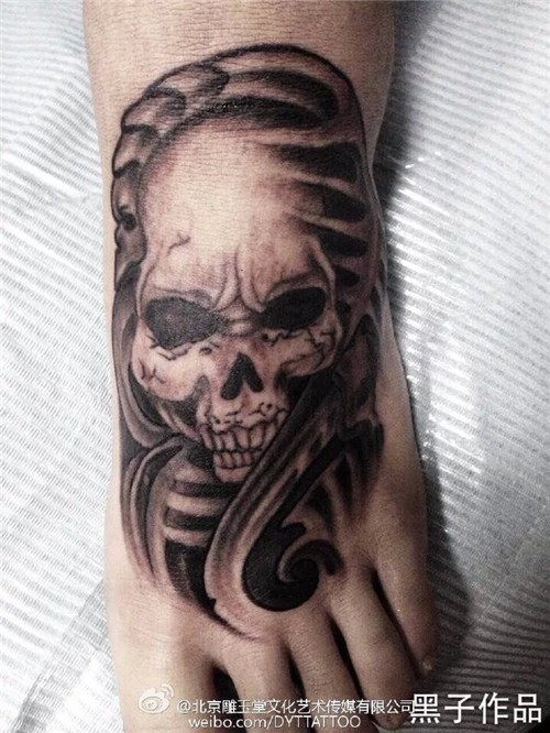 覆盖纹身   骷髅纹身   花旦纹身  汉字纹身