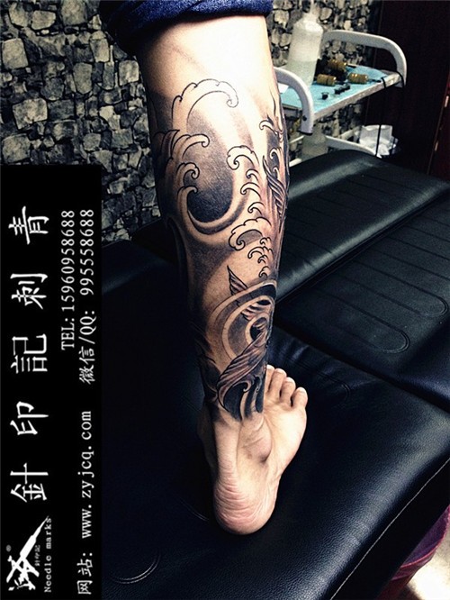 包小腿锦鲤鱼纹身