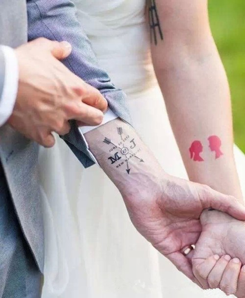 彼年豆蔻  谁许谁天荒地老