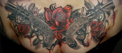 性感美女胸部纹身