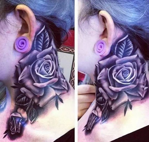 时尚艳丽的女性颈部纹身