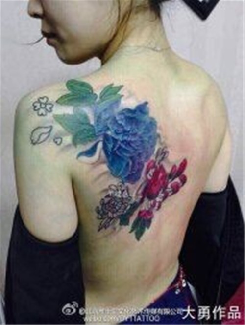 半甲纹身   后背纹身   腿部纹身