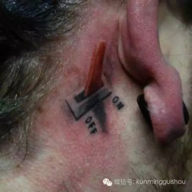 头面部另类创意纹身