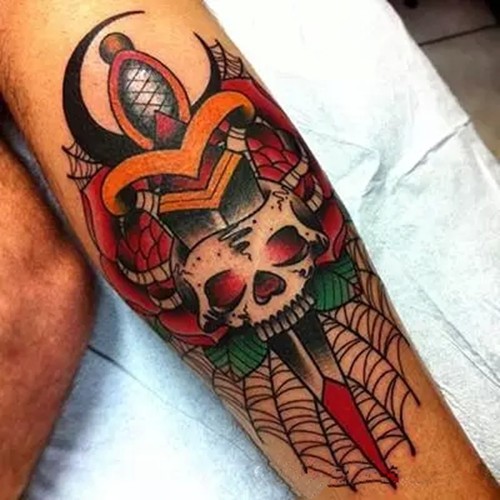 欧美复古经典匕首纹身