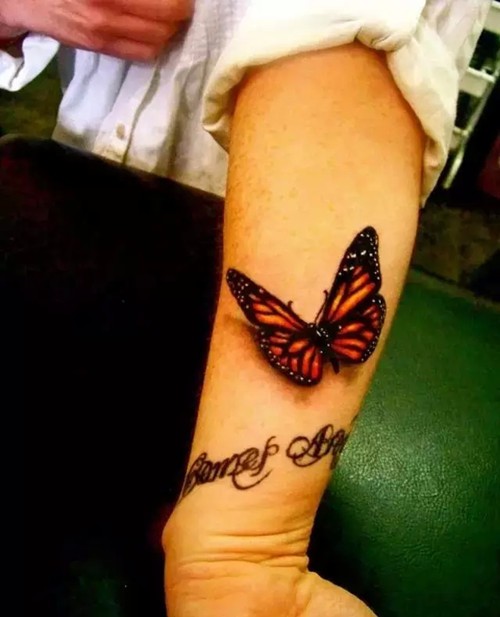 清新淡雅的蝴蝶纹身