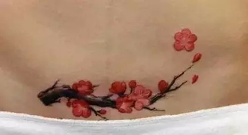 性感小蛮腰的唯美纹身