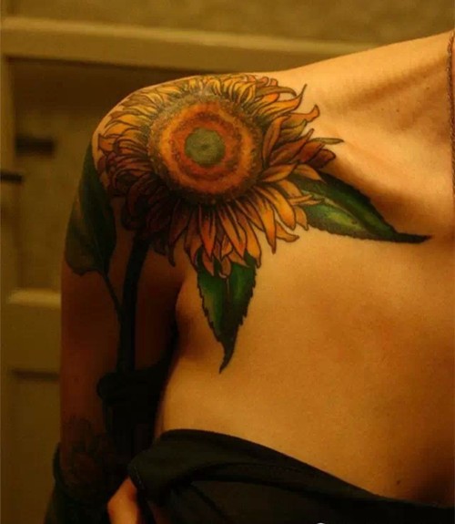 肩部纹身  为你带来不一样的视觉体验