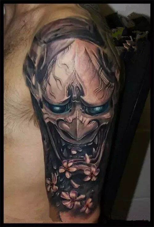 帅气的般若花臂纹身