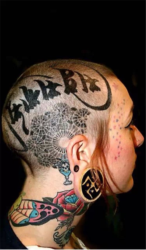 Geometric风格点刺头部纹身