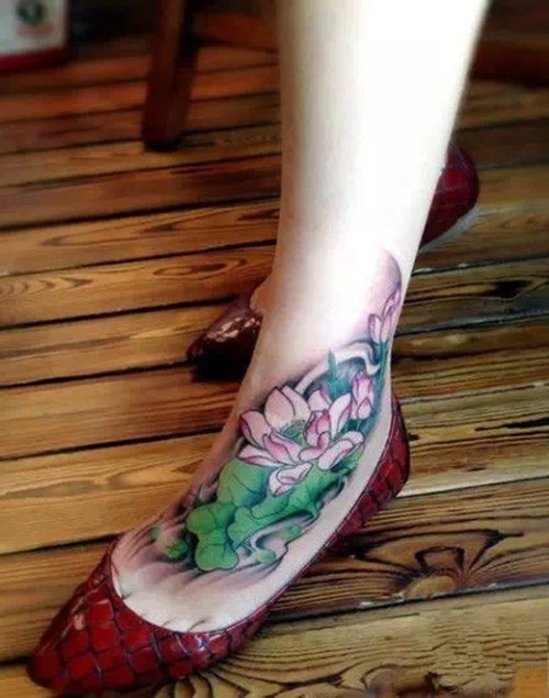 优雅迷人的脚踝纹身