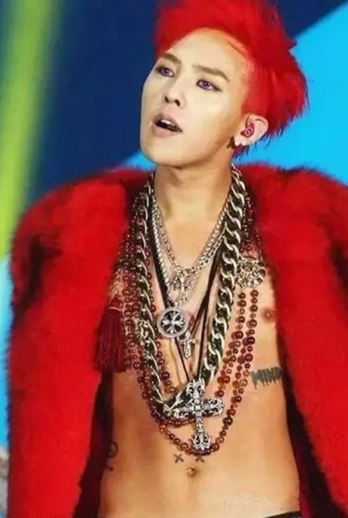 超级偶像G-Dragon权志龙纹身