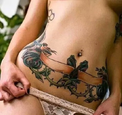 性感诱惑之腹部纹身