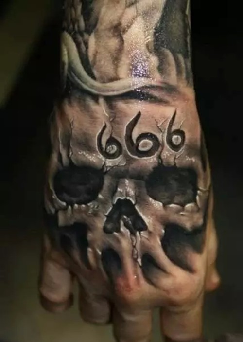 特色个性手背纹身