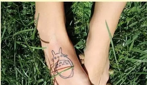 动漫人物之可爱的龙猫纹身