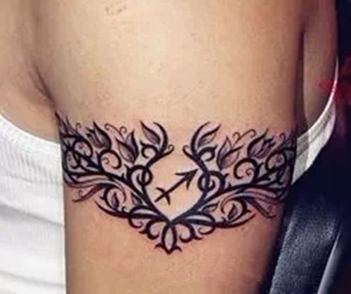 船锚与花  力量与柔美