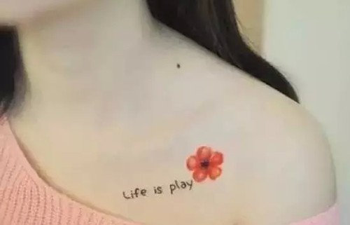 美女们的锁骨纹身