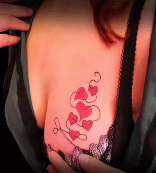 那些最美的胸部纹身