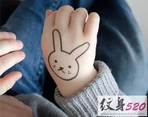 俏皮的治愈系小纹身