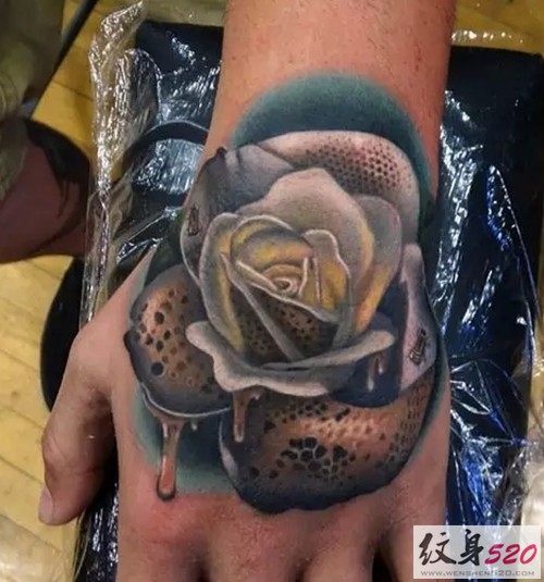 Andres Acosta创意玫瑰花纹身作品