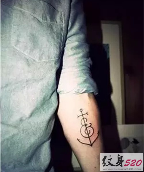 属于男生的小清新纹身图案大全