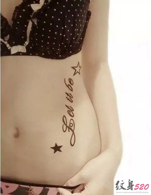 性感侧腰英文纹身