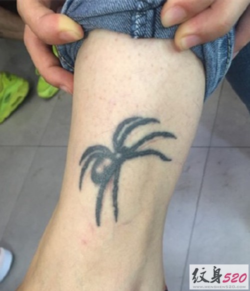 超逼真的蜘蛛纹身